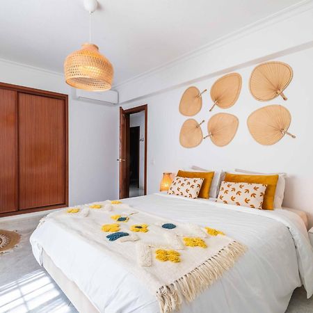شقة Flat With Ac, Wifi, Netflix, Balcony - 3 Min From The Beach Armação de Pêra المظهر الخارجي الصورة